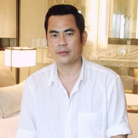 พี่หนุ่ย เจ้าของร้าน CHIANGMAI CDR